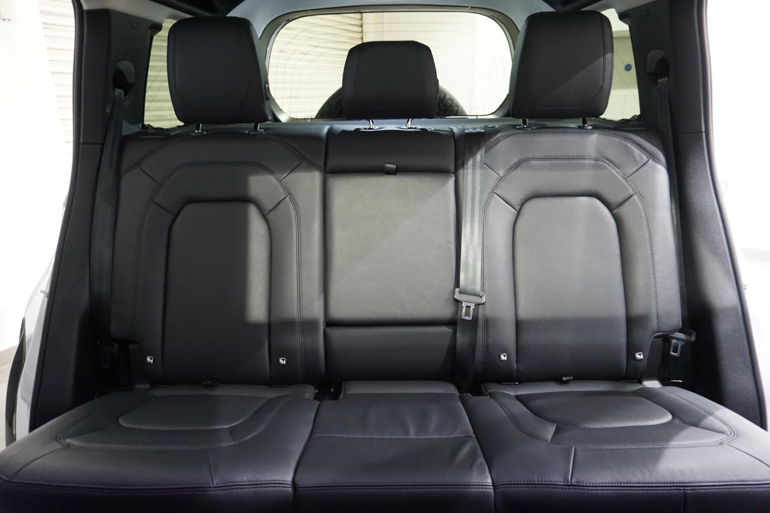 Used Land Rover Defender 110 for sale - 76476489: Photo 11