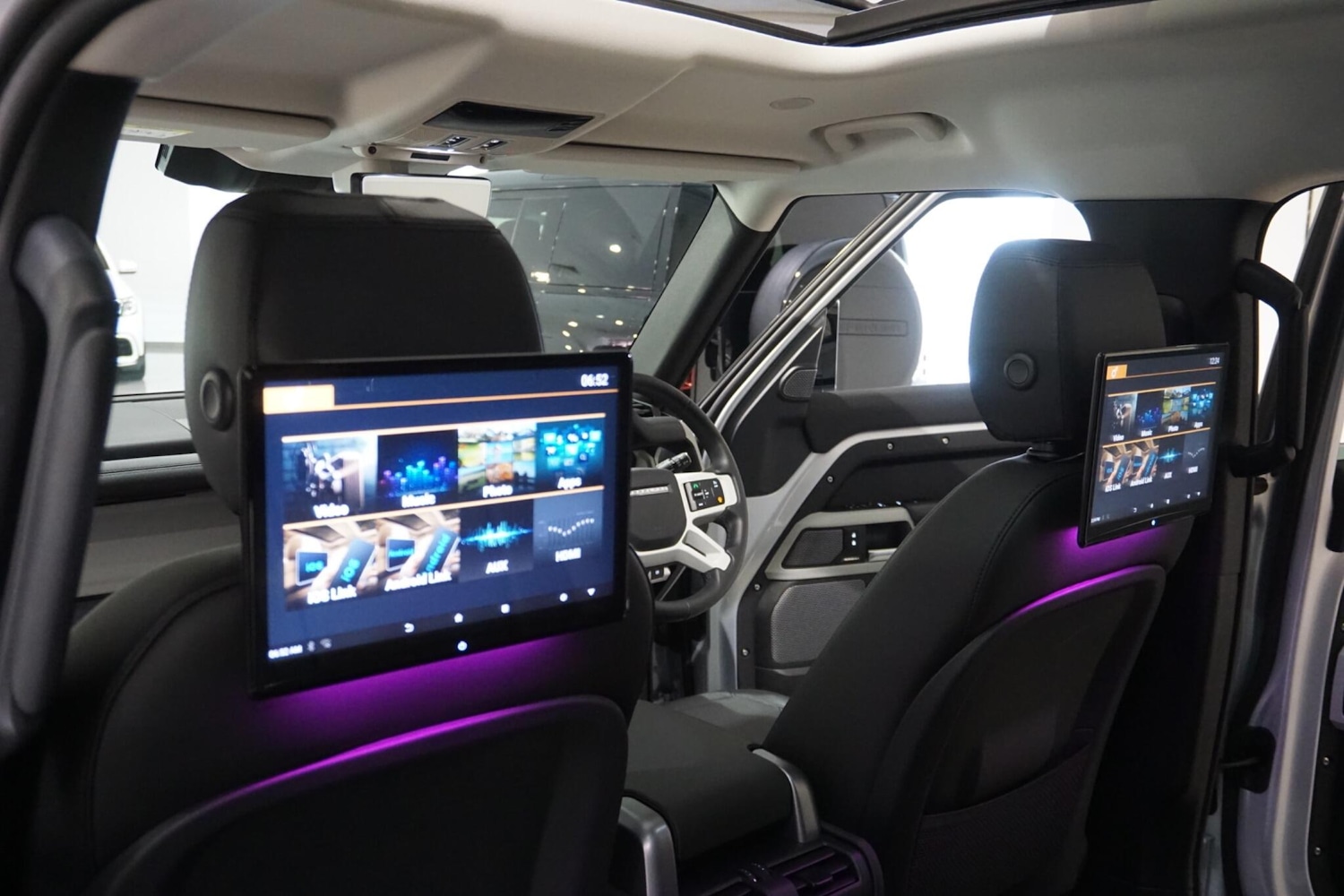 Used Land Rover Defender 110 for sale - 76476489: Photo 16