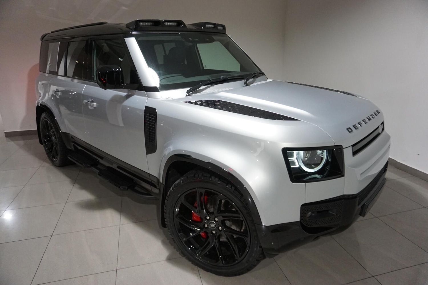 Used Land Rover Defender 110 for sale - 76476489: Photo 39