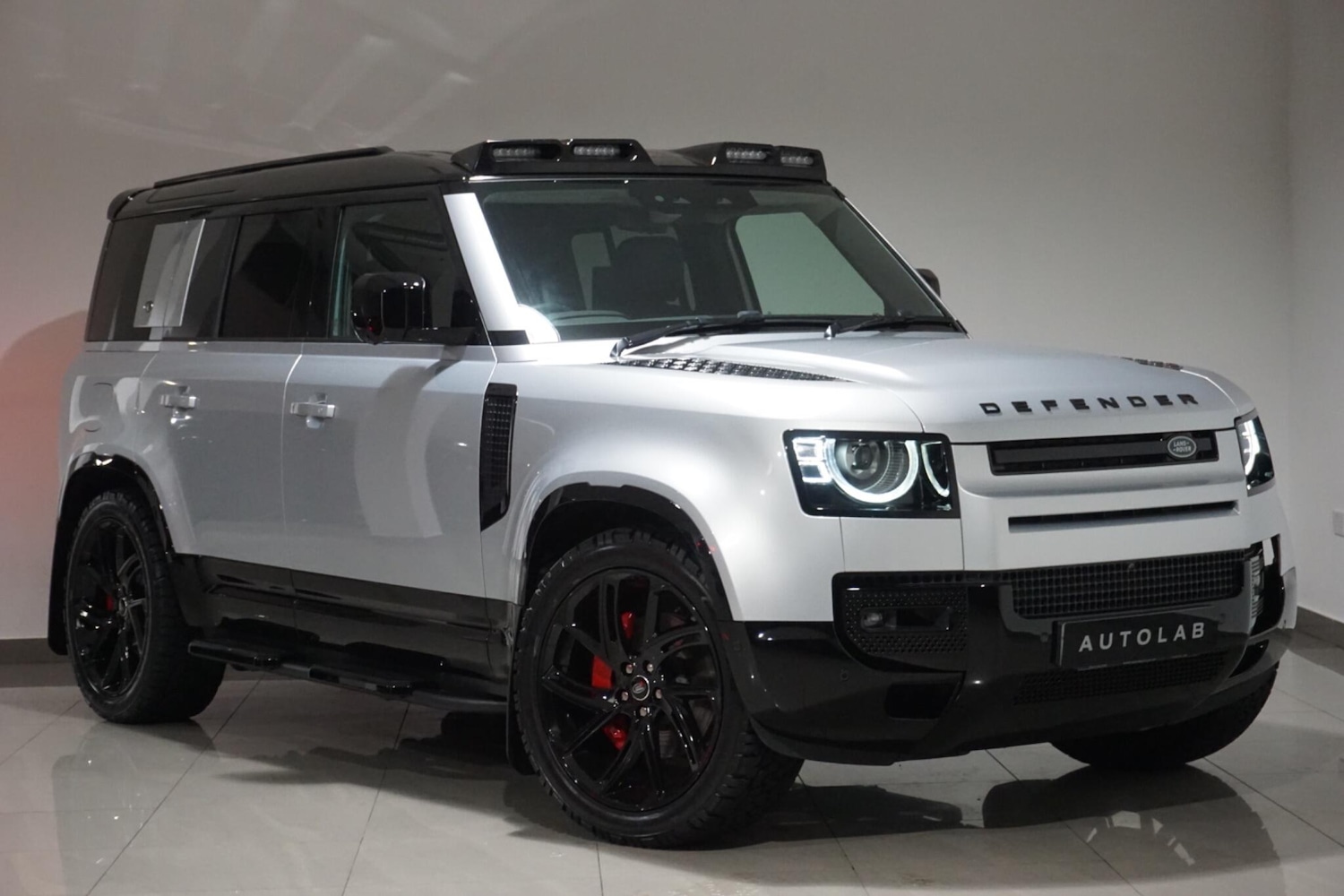 Used Land Rover Defender 110 for sale - 76476489: Photo 41