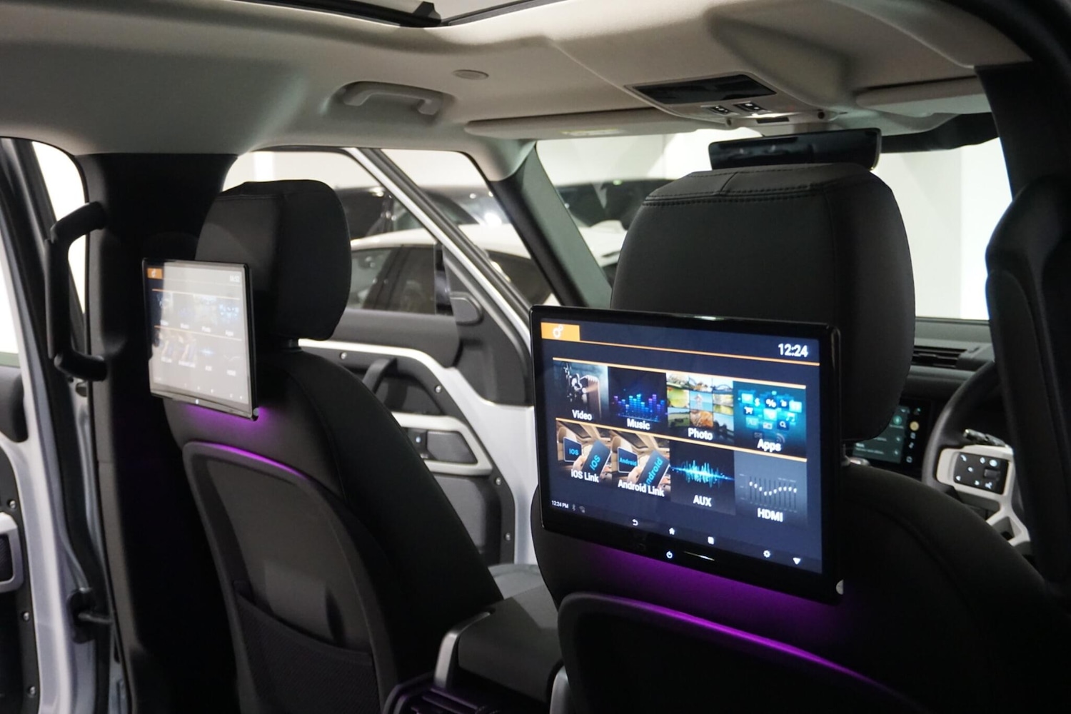 Used Land Rover Defender 110 for sale - 76476489: Photo 59