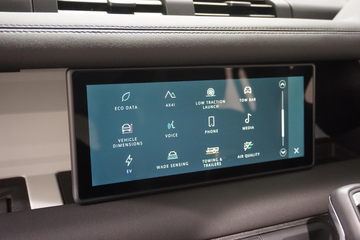 Used Land Rover Defender 110 for sale - 76476489: Photo 65