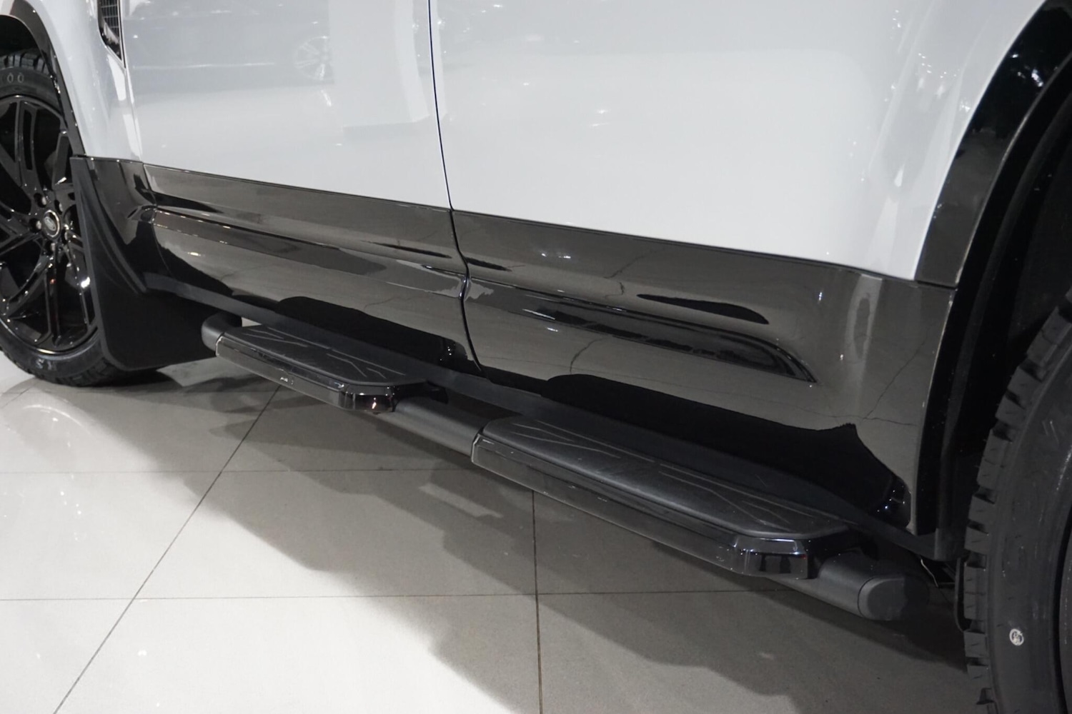 Used Land Rover Defender 110 for sale - 76476489: Photo 76