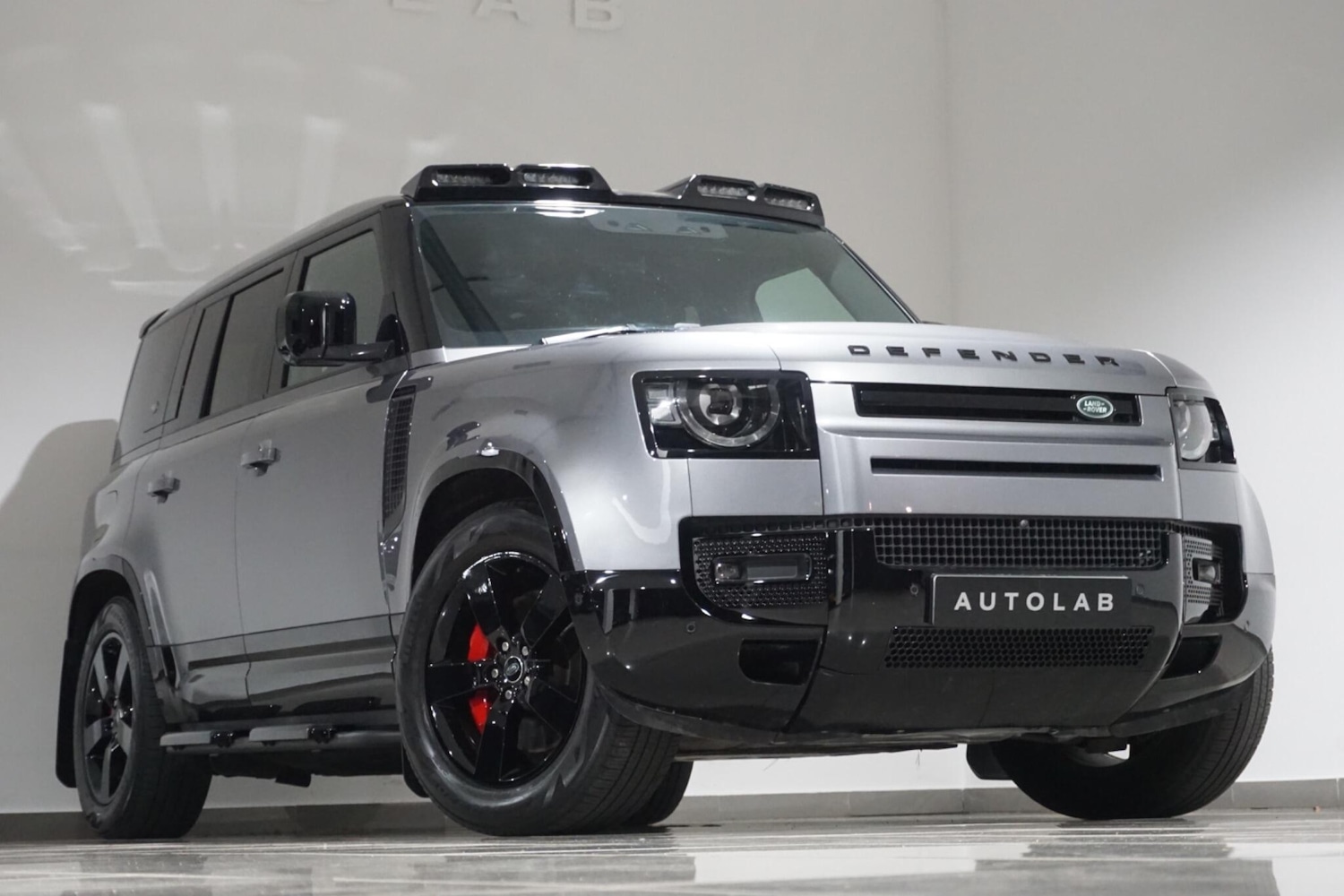 Used Land Rover Defender 110 for sale - 76997542: Photo 29