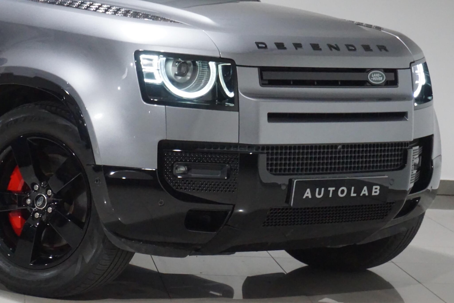 Used Land Rover Defender 110 for sale - 76997542: Photo 44