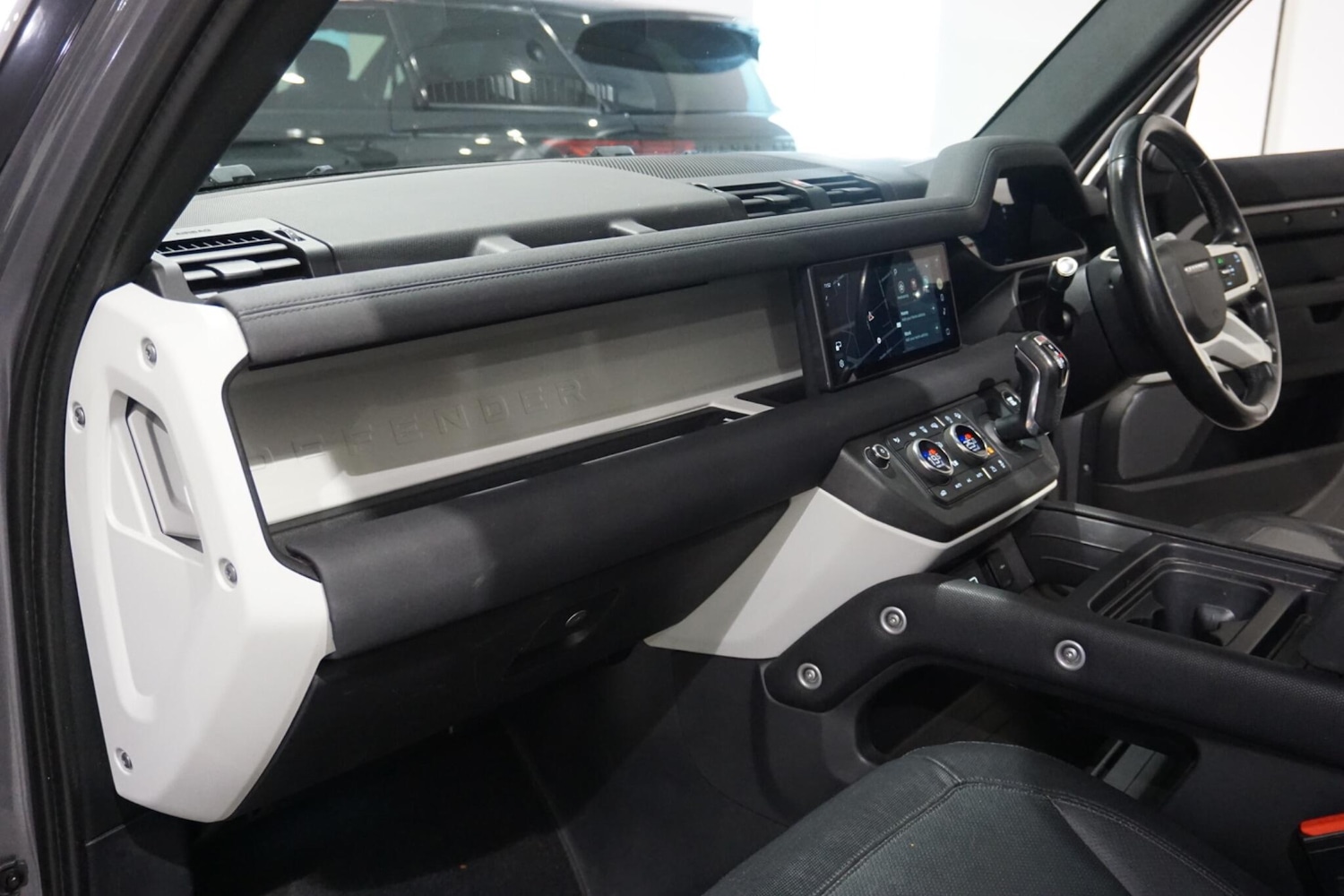 Used Land Rover Defender 110 for sale - 76997542: Photo 54