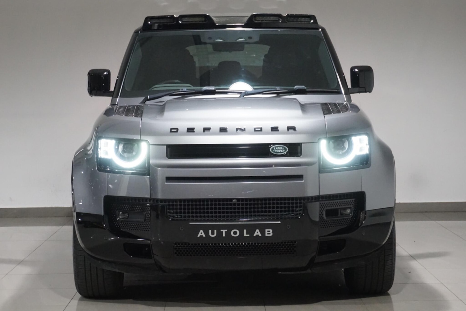 Used Land Rover Defender 110 for sale - 76997542: Photo 7