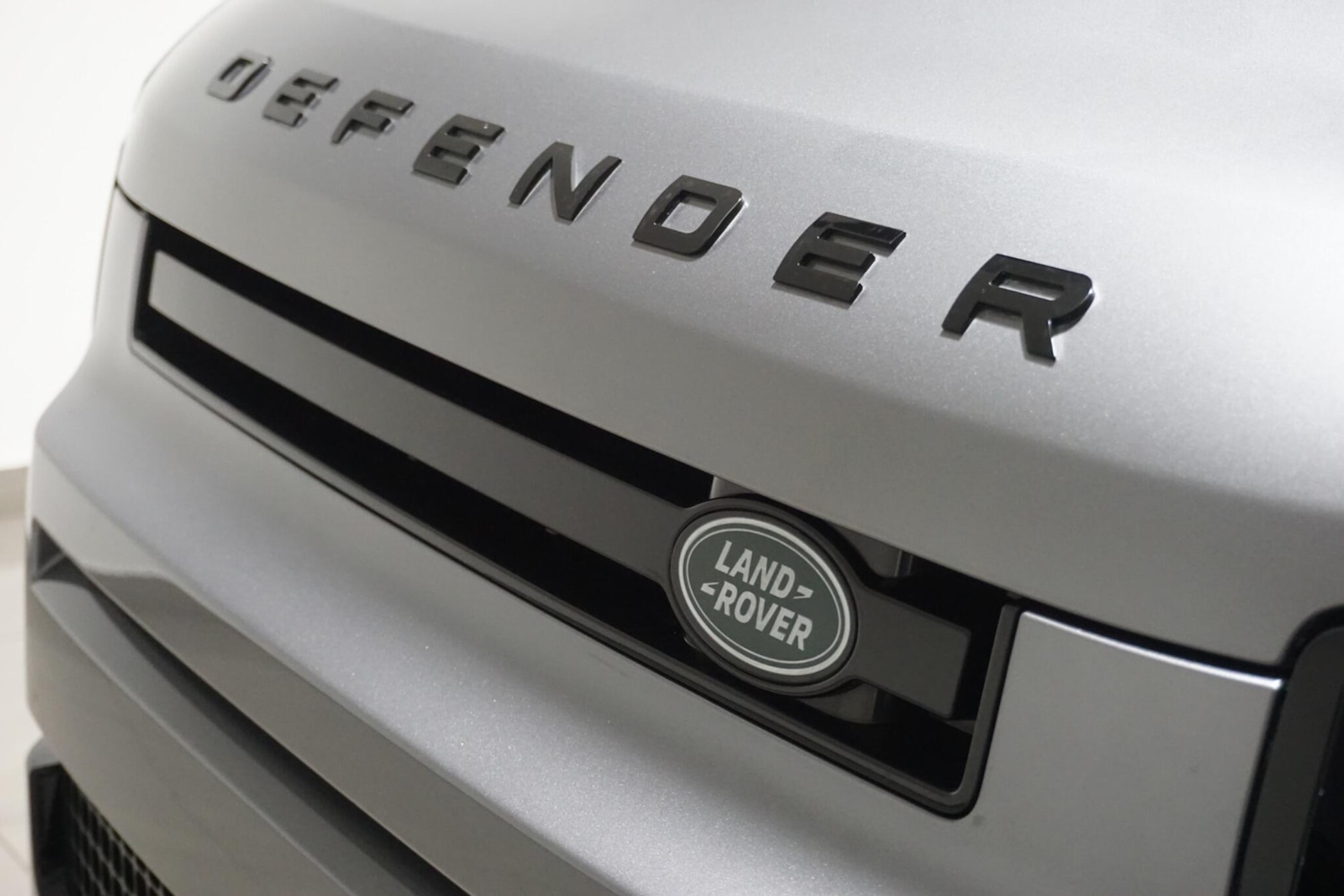 Used Land Rover Defender 110 for sale - 76997542: Photo 75