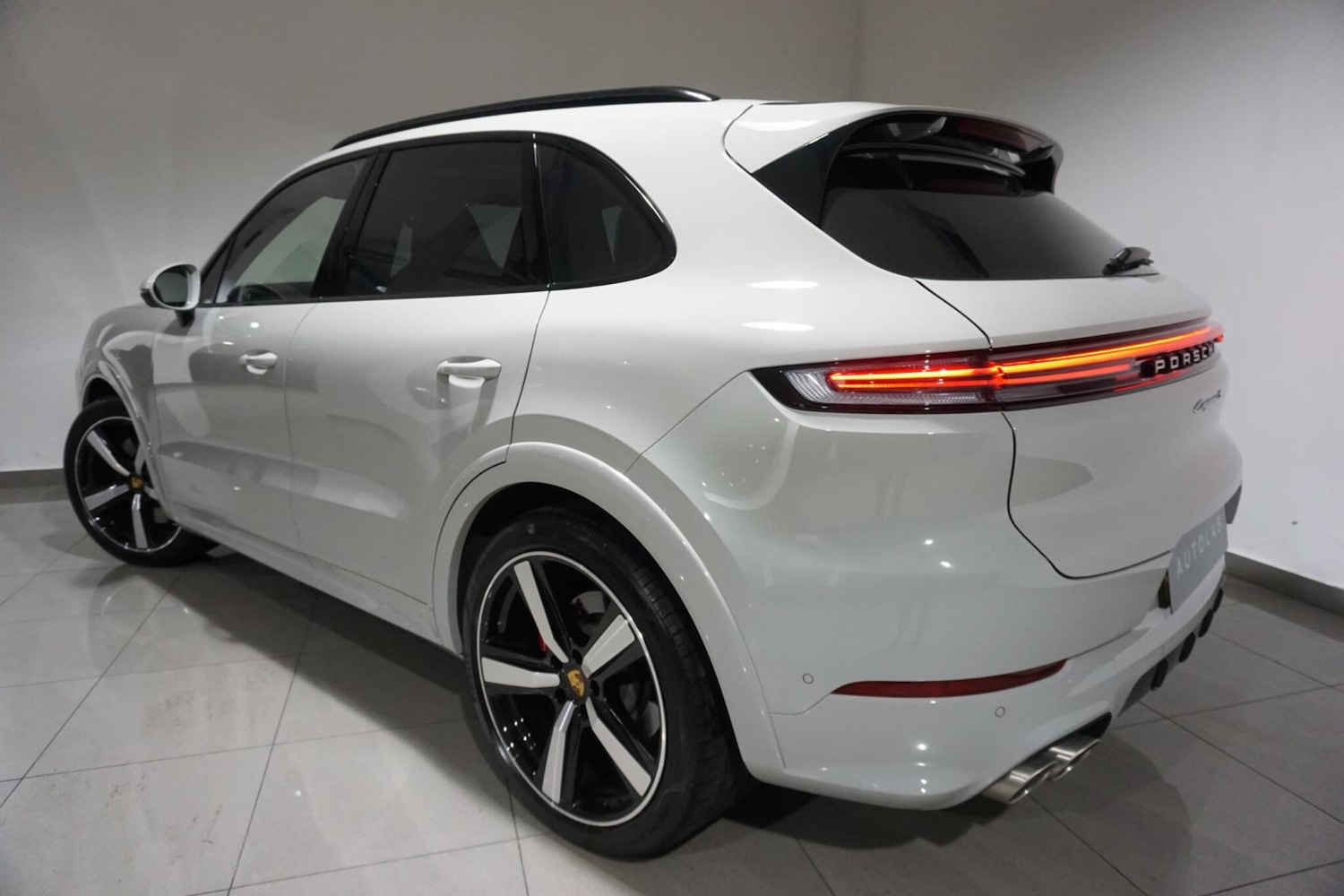 Used Porsche Cayenne 2023 for sale - 76012645: Photo 23