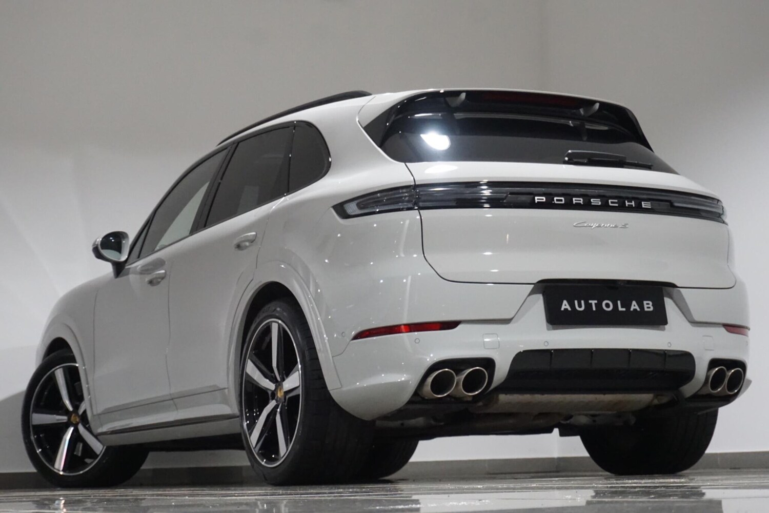 Used Porsche Cayenne 2023 for sale - 76012645: Photo 27