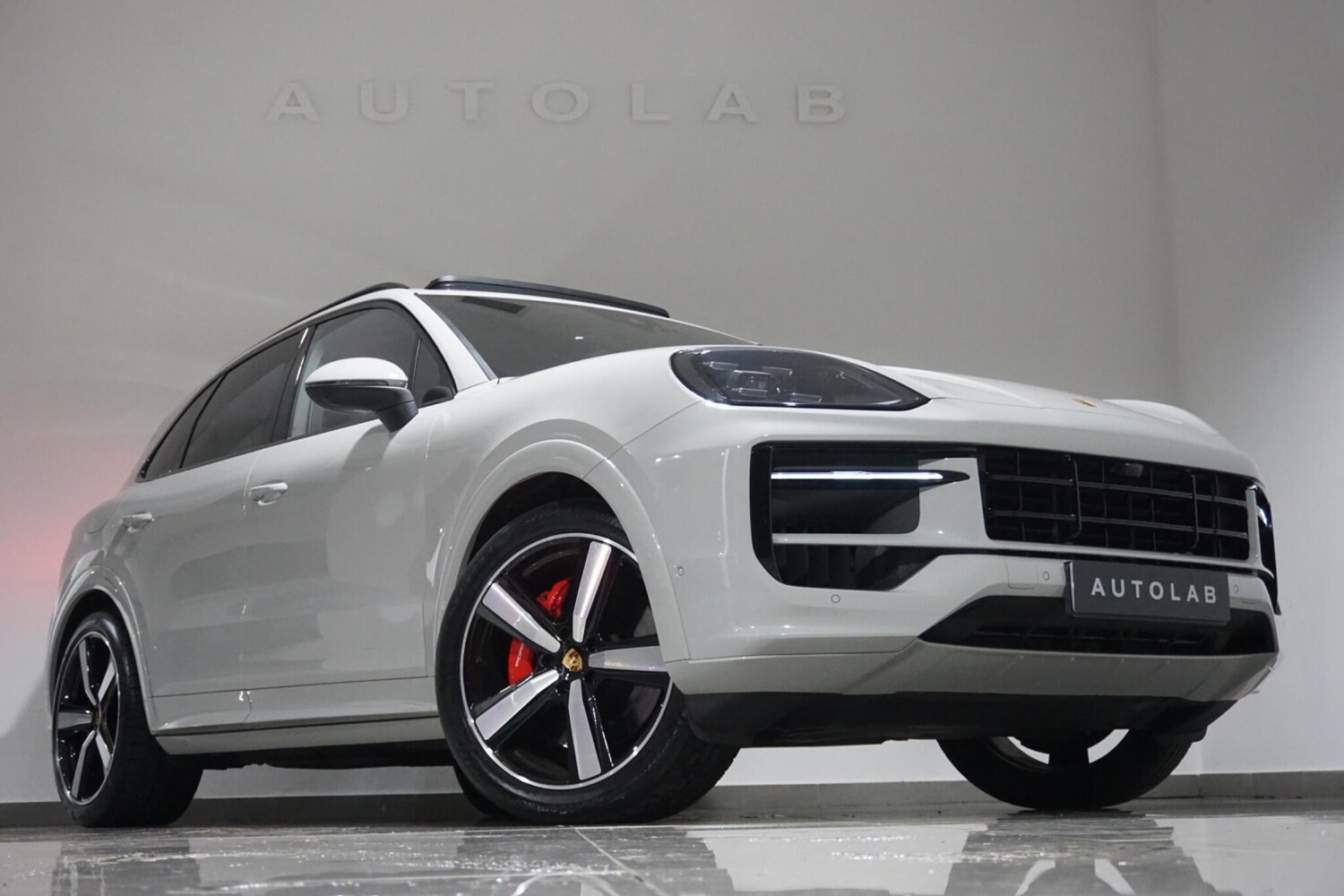 Used Porsche Cayenne 2023 for sale - 76012645: Photo 30