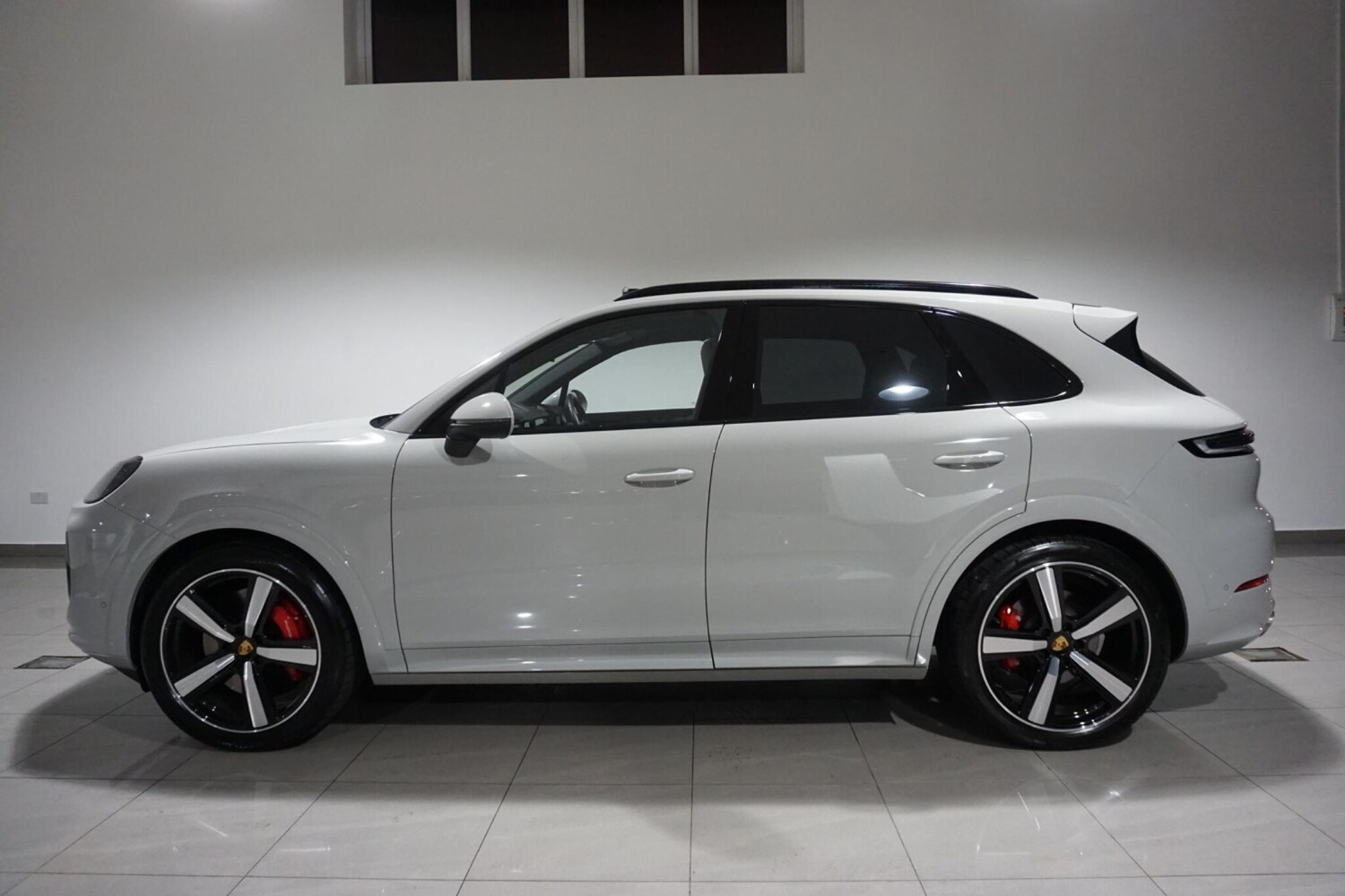 Used Porsche Cayenne 2023 for sale - 76012645: Photo 31