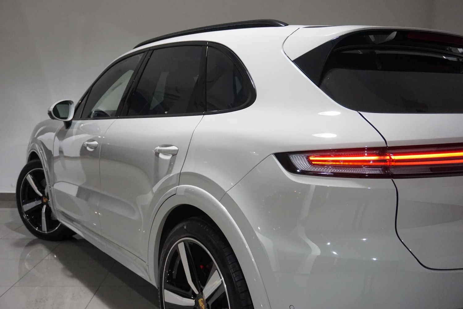 Used Porsche Cayenne 2023 for sale - 76012645: Photo 48