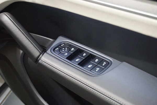 Used Porsche Cayenne 2023 for sale - 76012645: Photo 69
