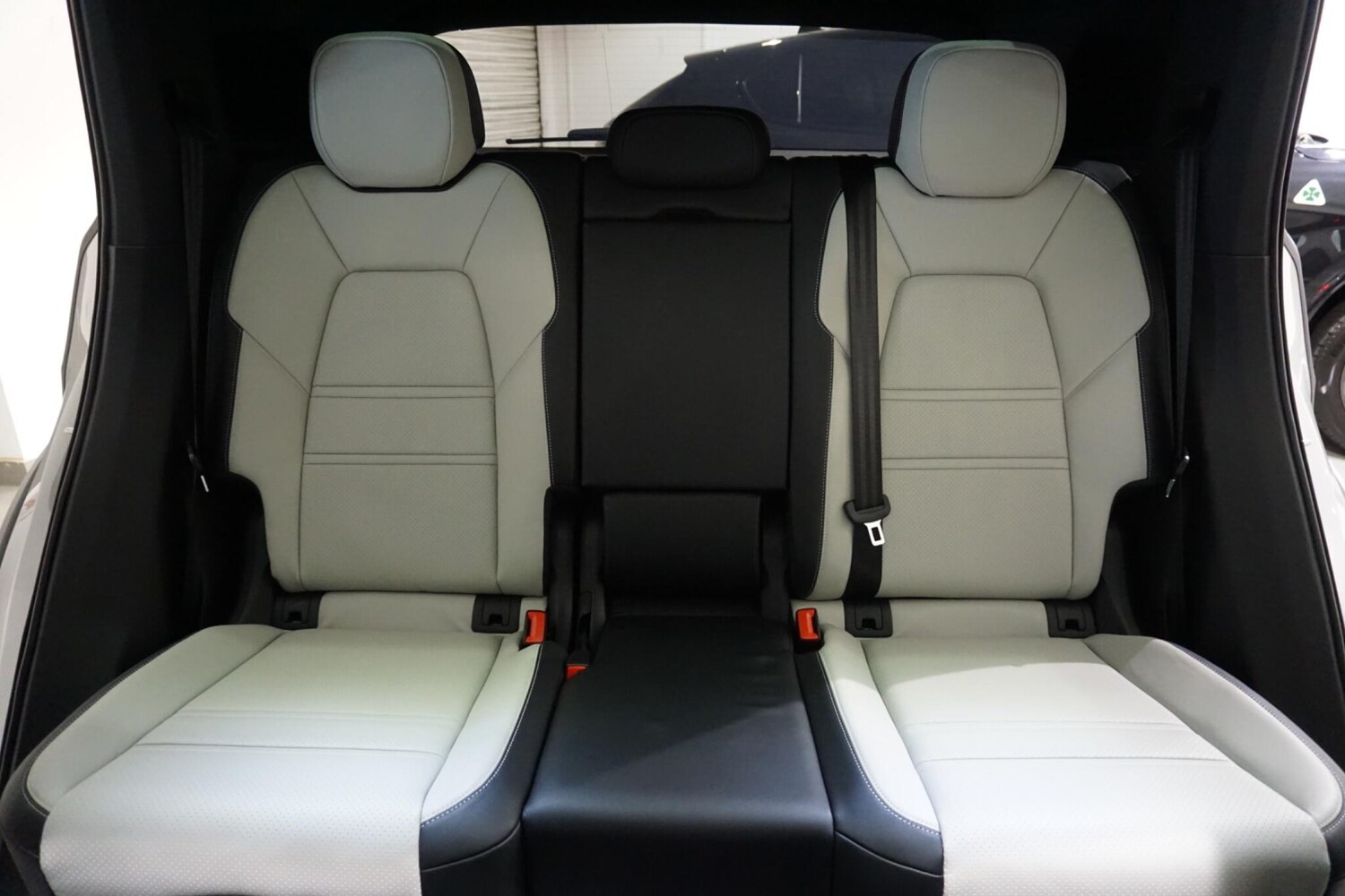 Used Porsche Cayenne 2023 for sale - 76012645: Photo 7