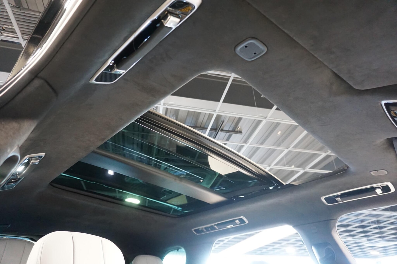 Used Land Rover Range Rover Sport 2024 for sale - 77940396: Photo 12