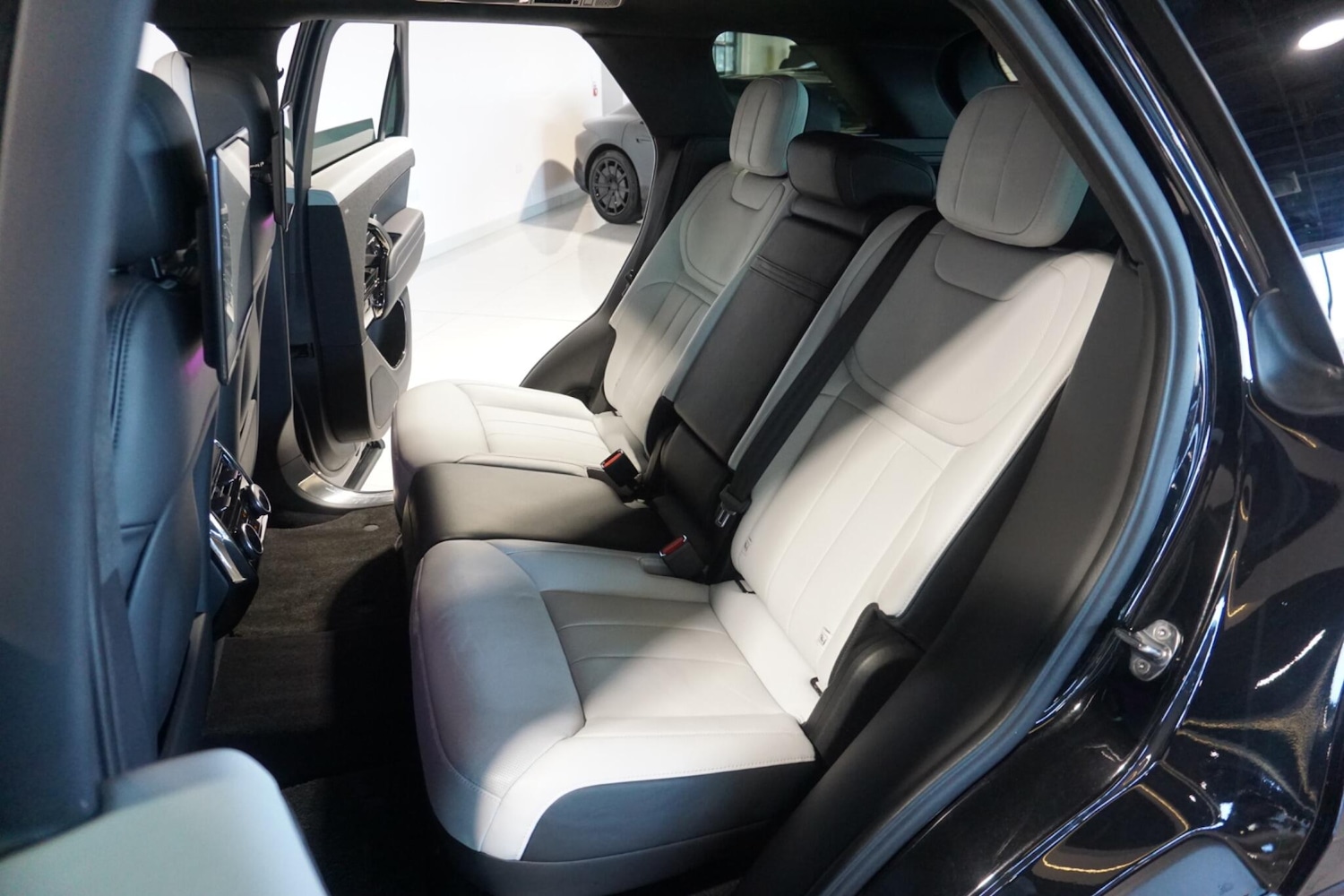 Used Land Rover Range Rover Sport 2024 for sale - 77940396: Photo 15