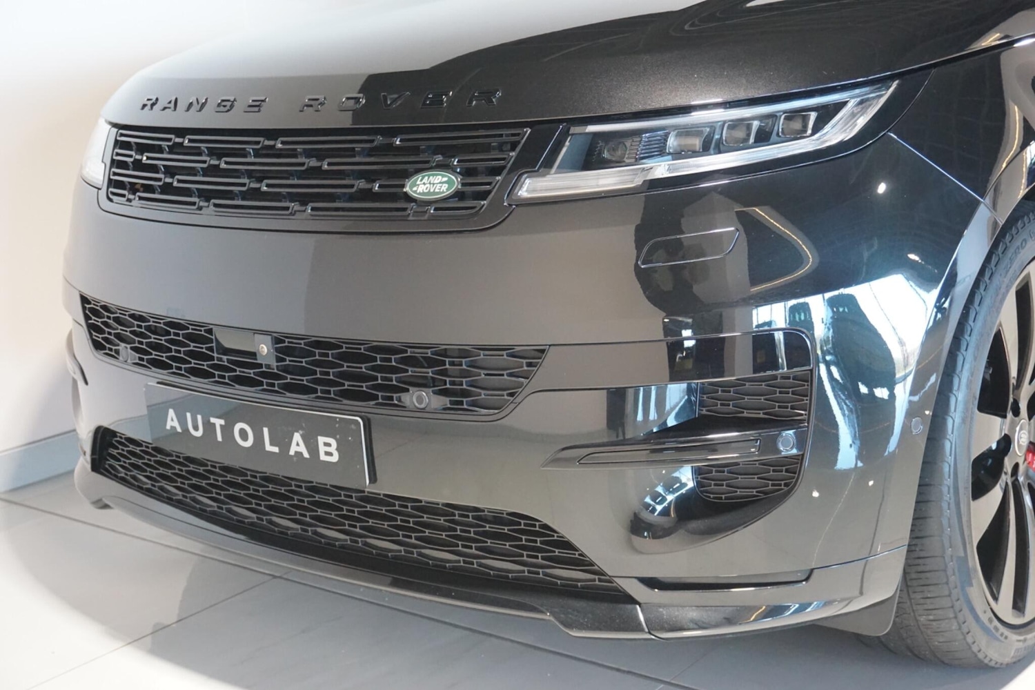 Used Land Rover Range Rover Sport 2024 for sale - 77940396: Photo 70