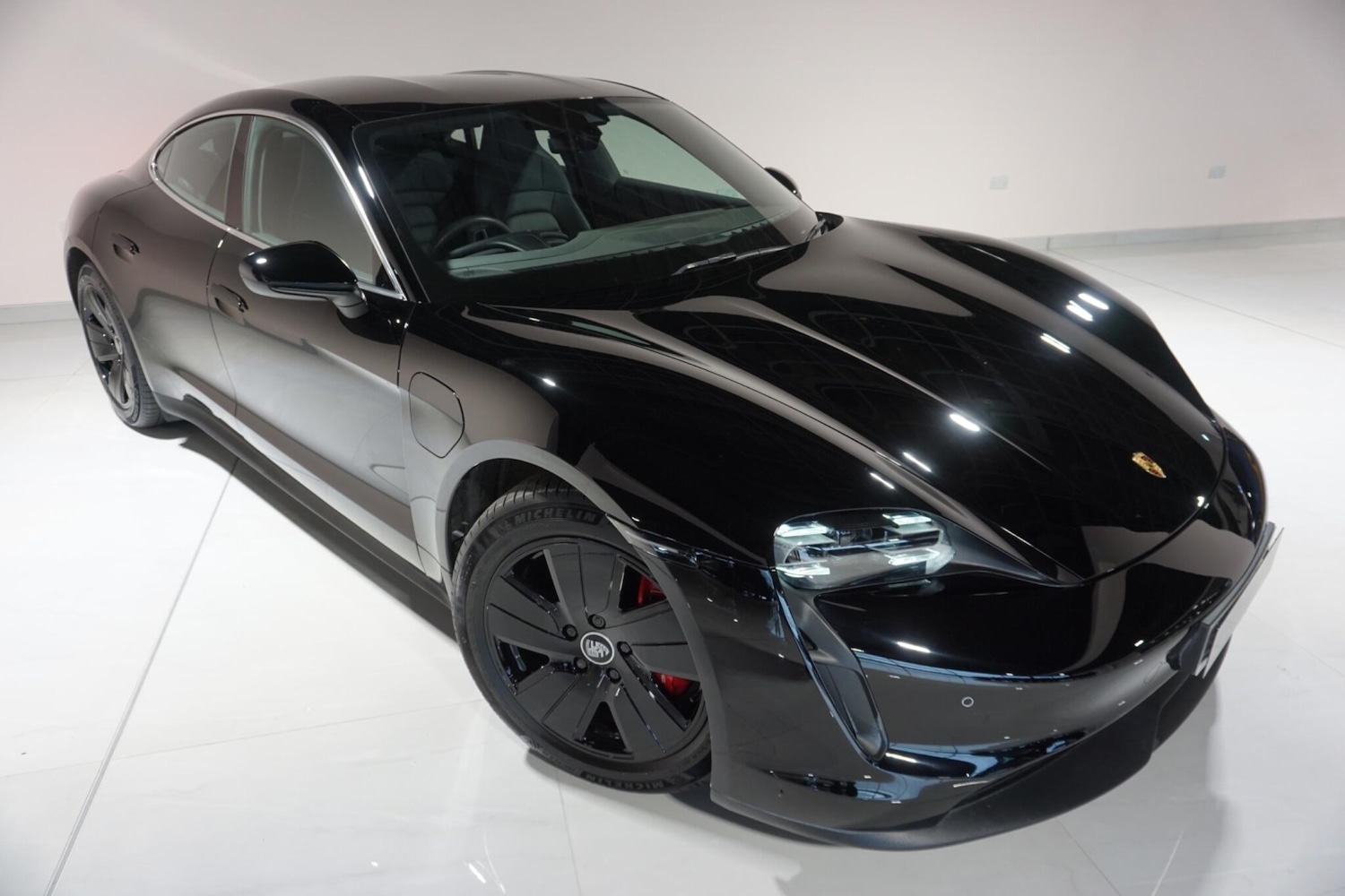 Used Porsche Taycan 2021 for sale - 77155389: Photo 31