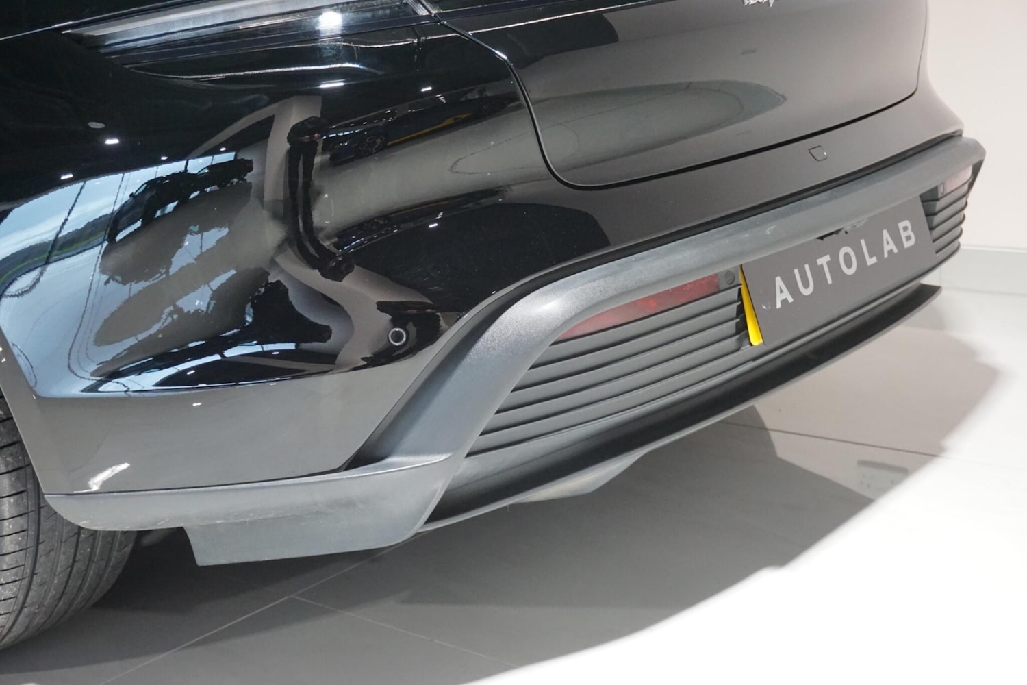 Used Porsche Taycan 2021 for sale - 77155389: Photo 66