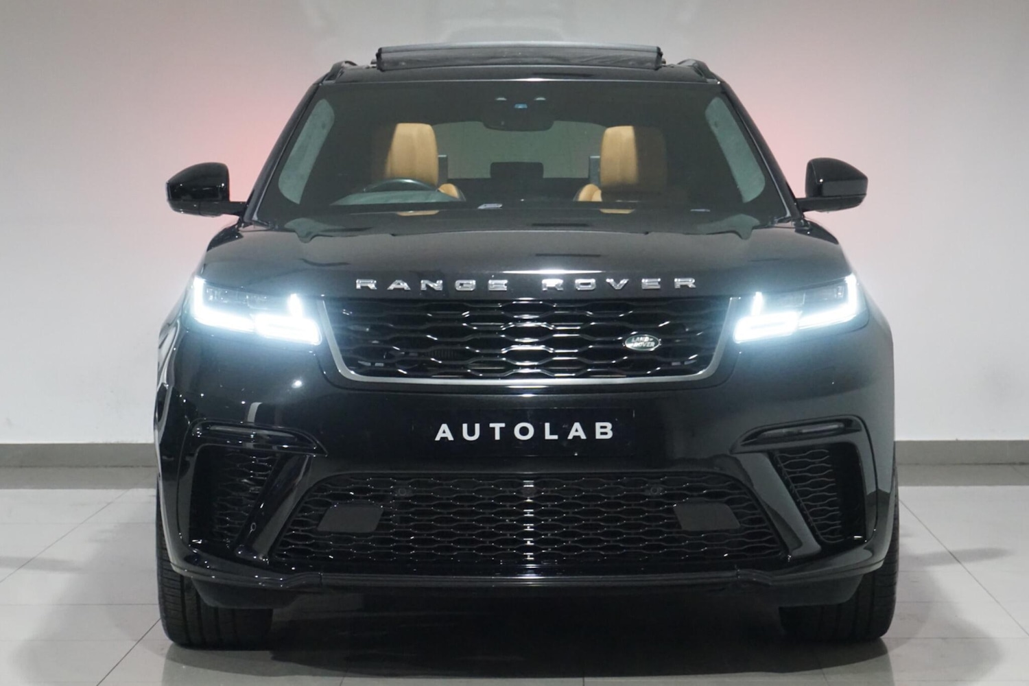Used Land Rover Range Rover Velar 2019 for sale - 76360080: Photo 4