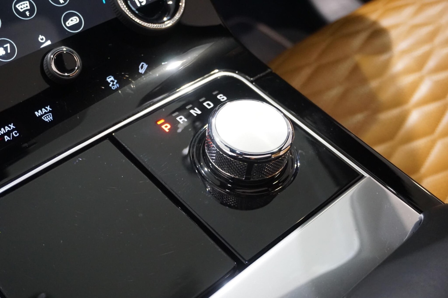 Used Land Rover Range Rover Velar 2019 for sale - 76360080: Photo 64