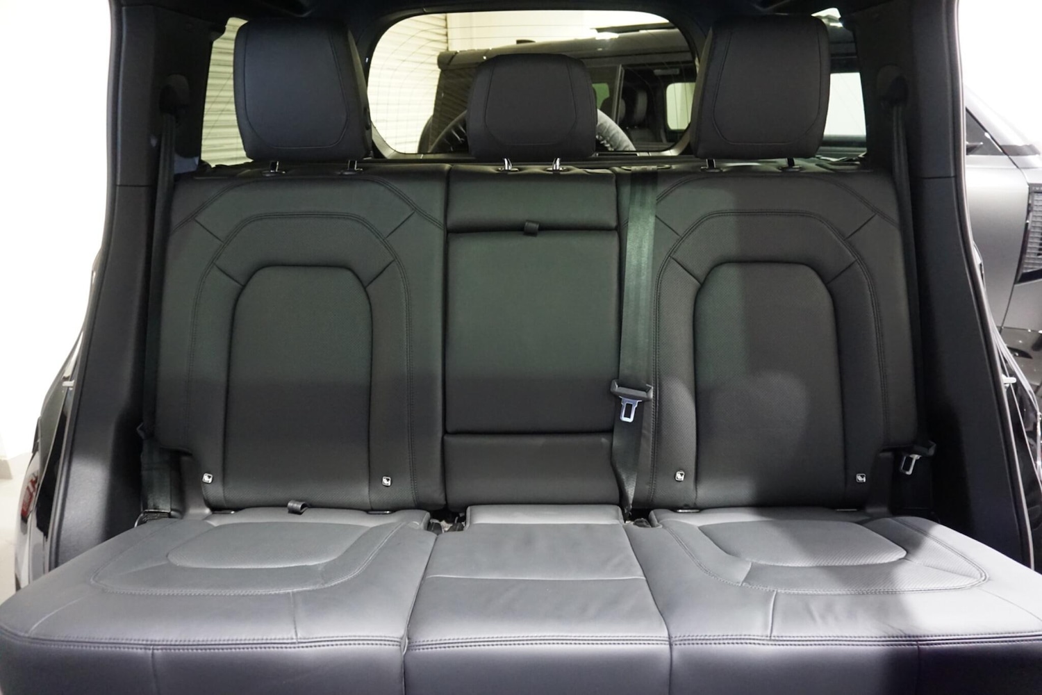 Used Land Rover Defender 110 for sale - 76996251: Photo 11