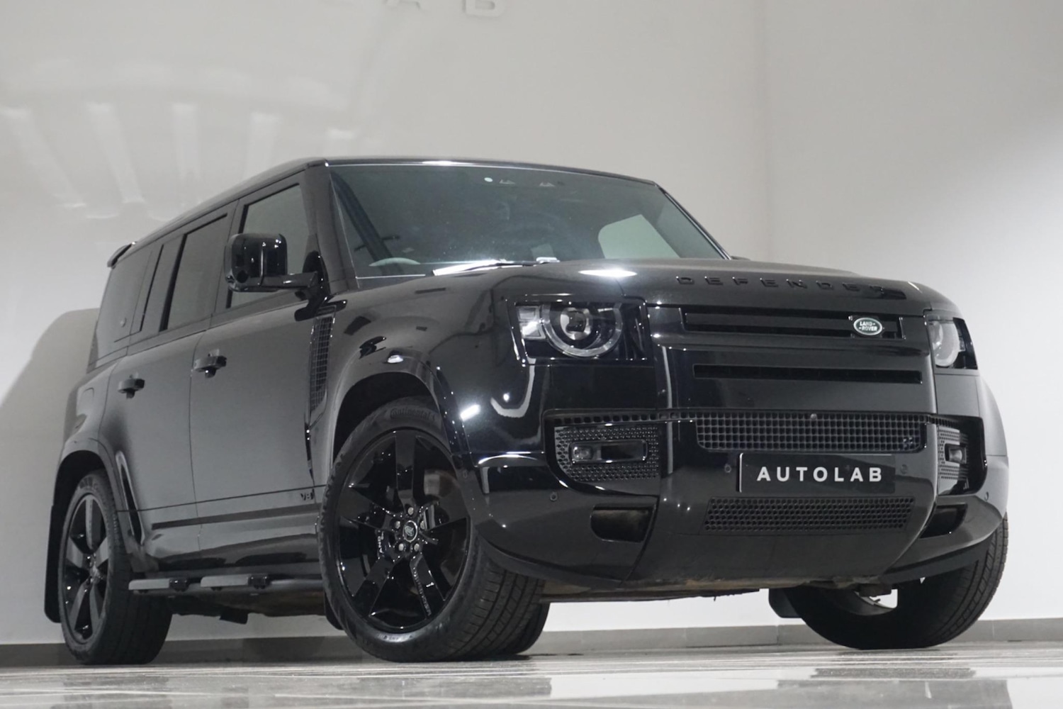 Used Land Rover Defender 110 for sale - 76996251: Photo 33