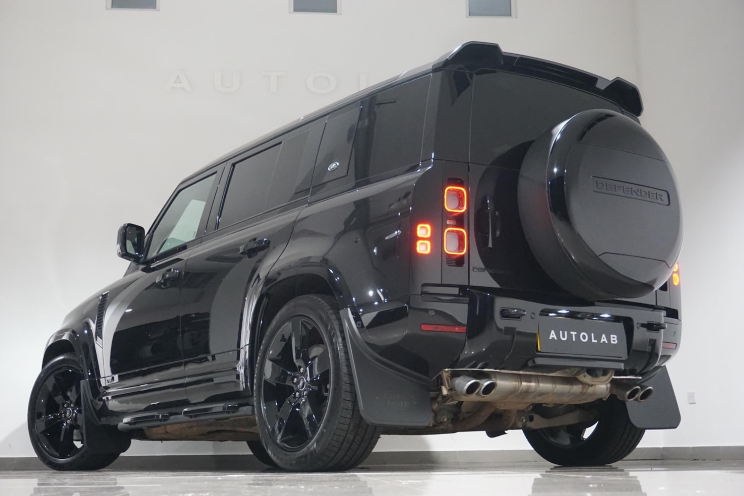 Used Land Rover Defender 110 for sale - 76996251: Photo 39