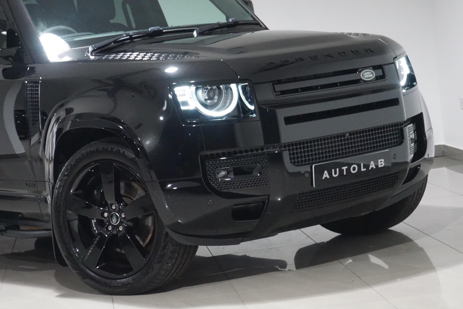 Used Land Rover Defender 110 for sale - 76996251: Photo 44