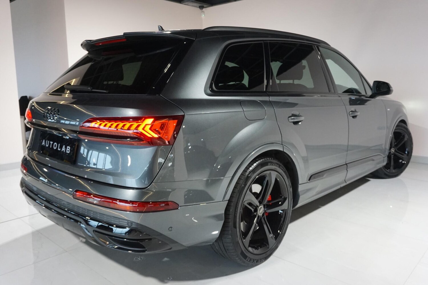 Used Audi Q7 for sale - 77825106: Photo 27