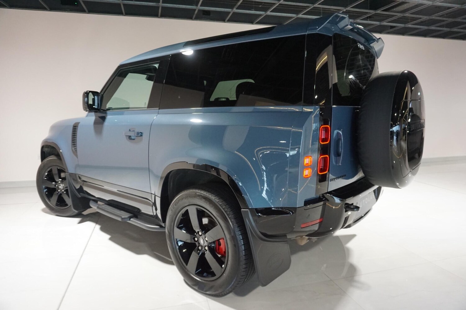 Used Land Rover Defender 90 for sale - 78115763: Photo 25