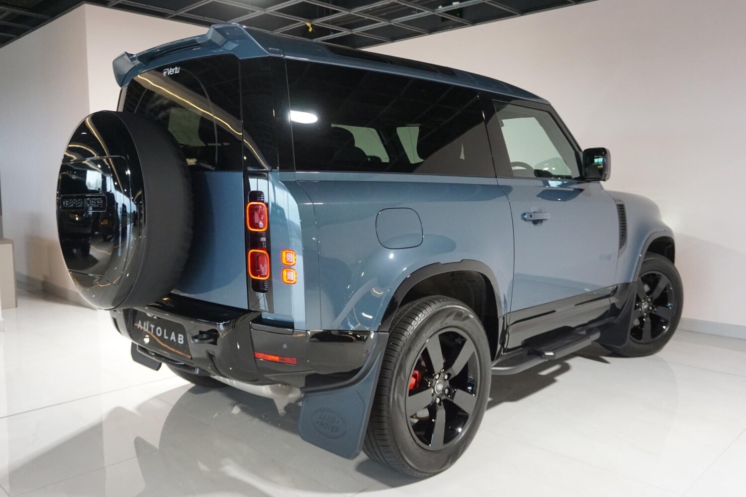 Used Land Rover Defender 90 for sale - 78115763: Photo 27