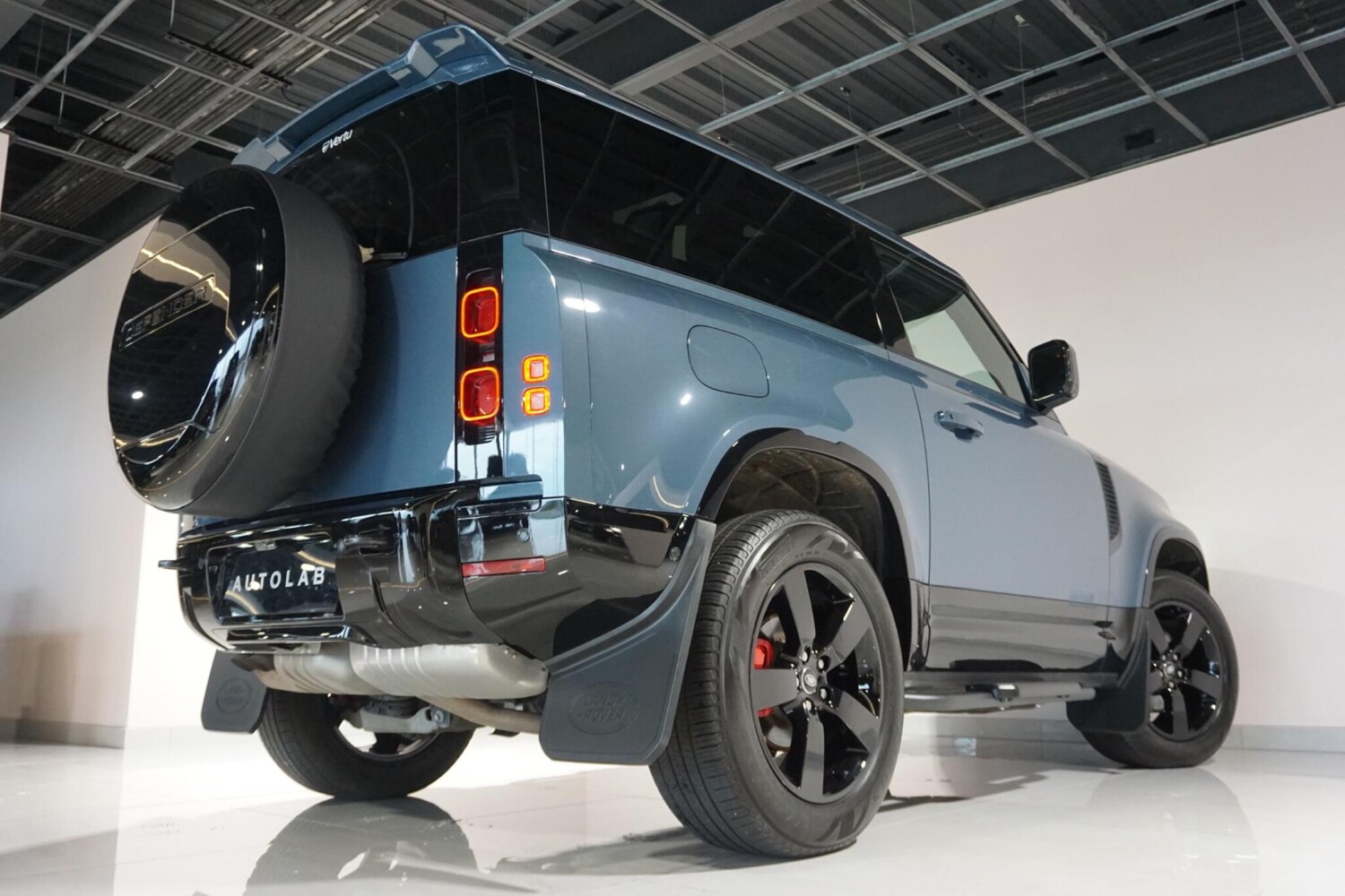 Used Land Rover Defender 90 for sale - 78115763: Photo 31