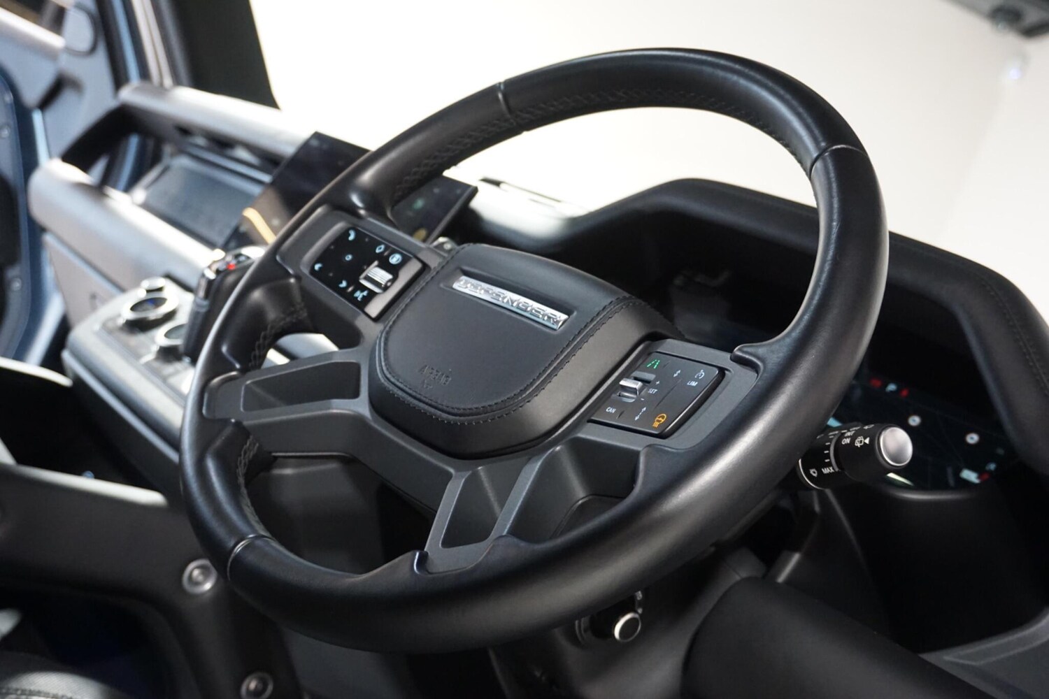 Used Land Rover Defender 90 for sale - 78115763: Photo 55