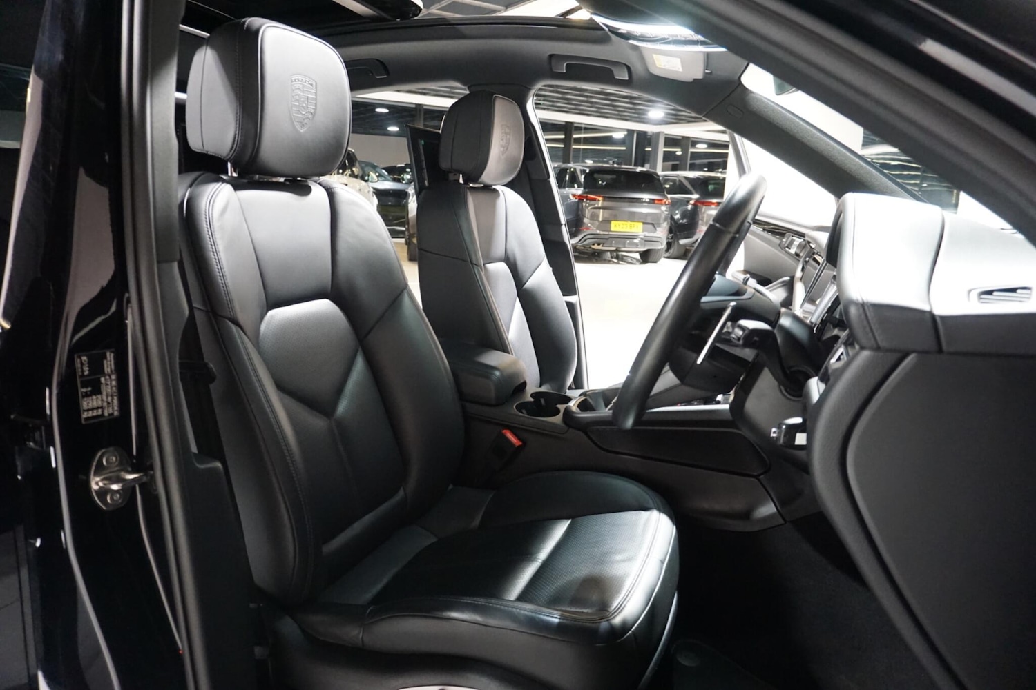 Used Porsche Macan 2023 for sale - 78006515: Photo 13