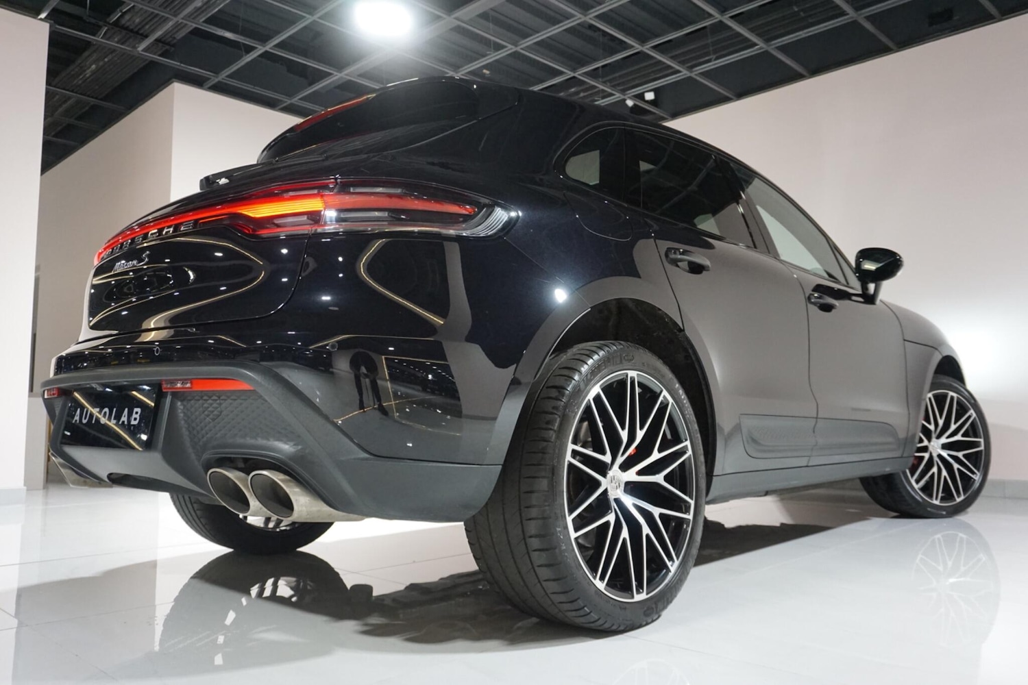 Used Porsche Macan 2023 for sale - 78006515: Photo 31