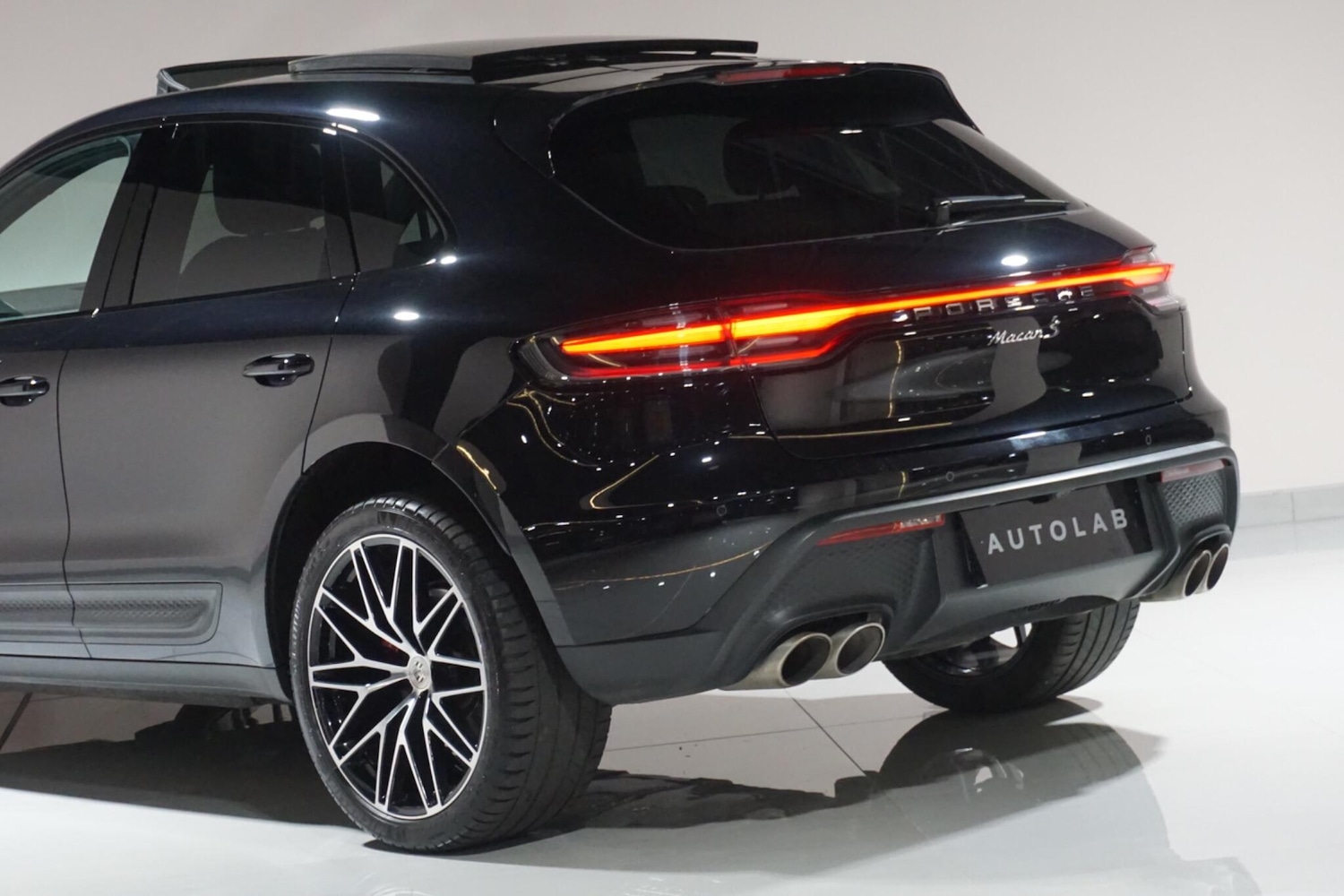 Used Porsche Macan 2023 for sale - 78006515: Photo 40