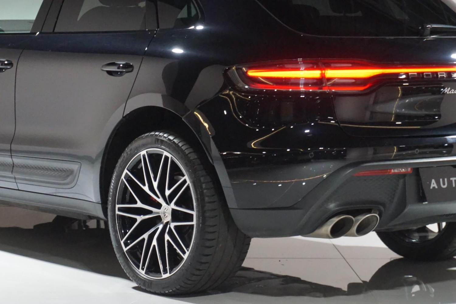 Used Porsche Macan 2023 for sale - 78006515: Photo 46