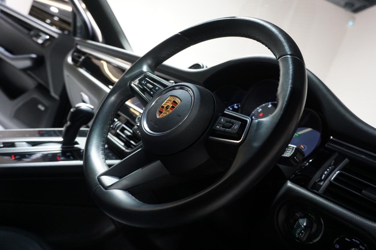 Used Porsche Macan 2023 for sale - 78006515: Photo 57