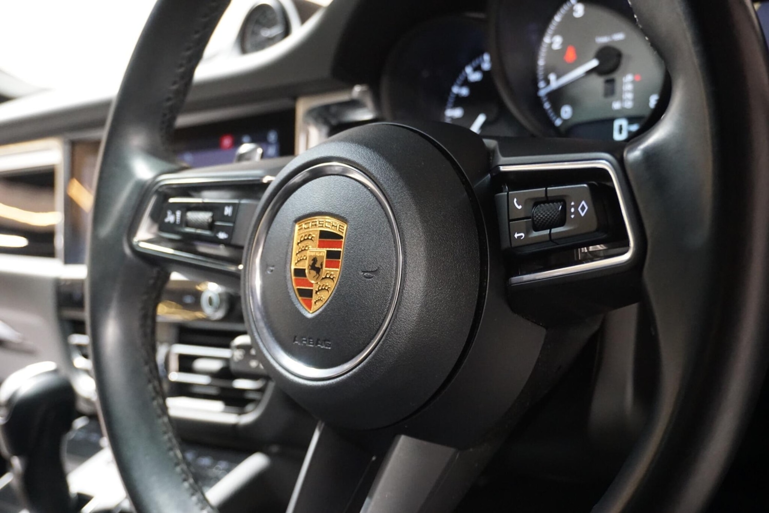 Used Porsche Macan 2023 for sale - 78006515: Photo 58