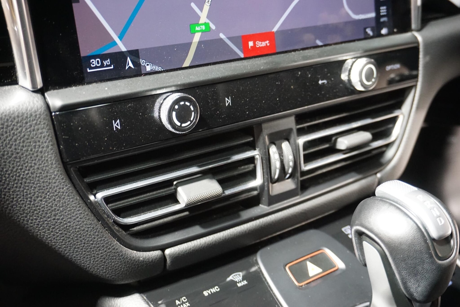 Used Porsche Macan 2023 for sale - 78006515: Photo 65