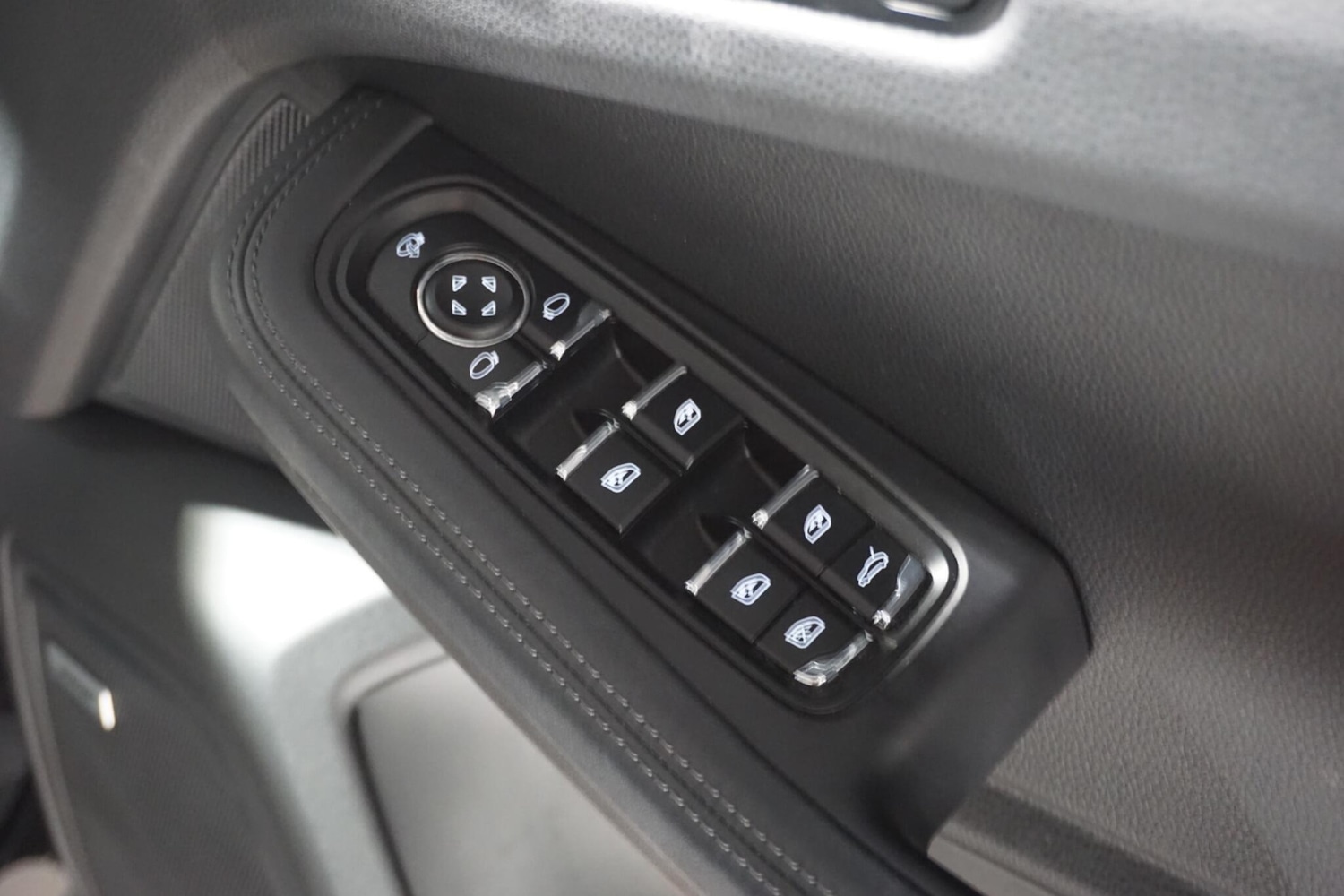 Used Porsche Macan 2023 for sale - 78006515: Photo 68