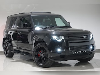 Used Land Rover Defender 2023 for sale - 77016449: Photo