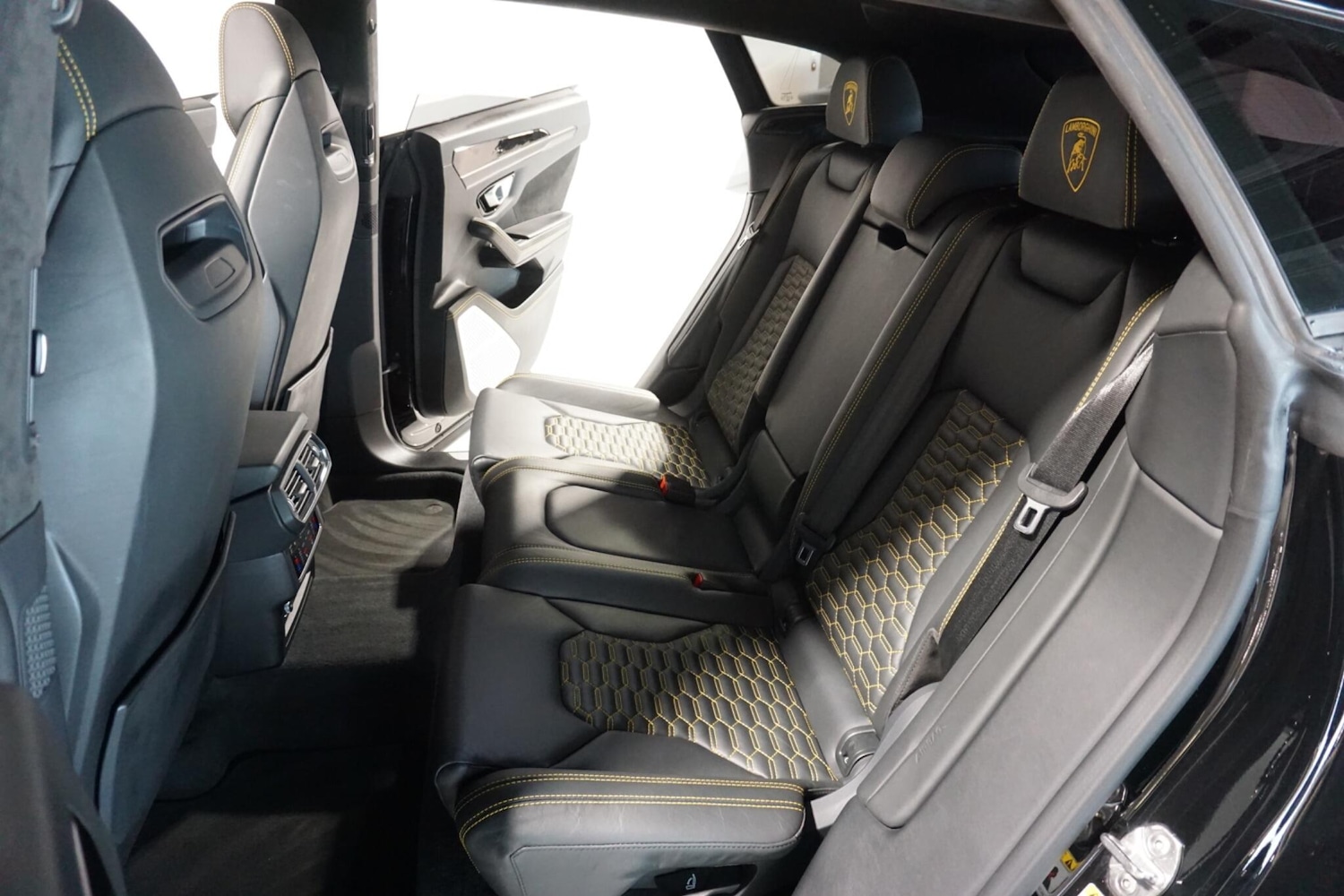 Used Lamborghini Urus 2022 for sale - 77957426: Photo 14