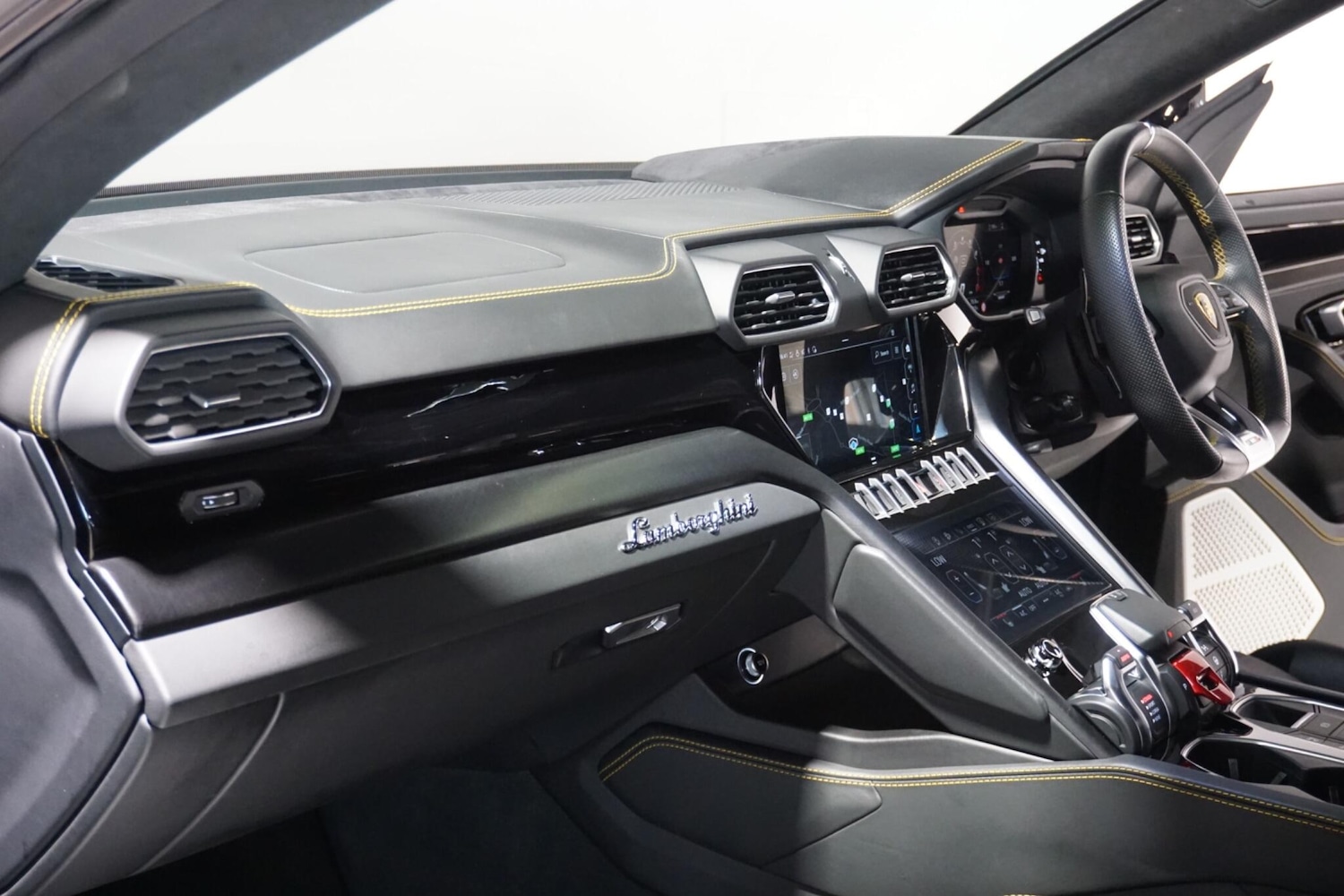 Used Lamborghini Urus 2022 for sale - 77957426: Photo 53