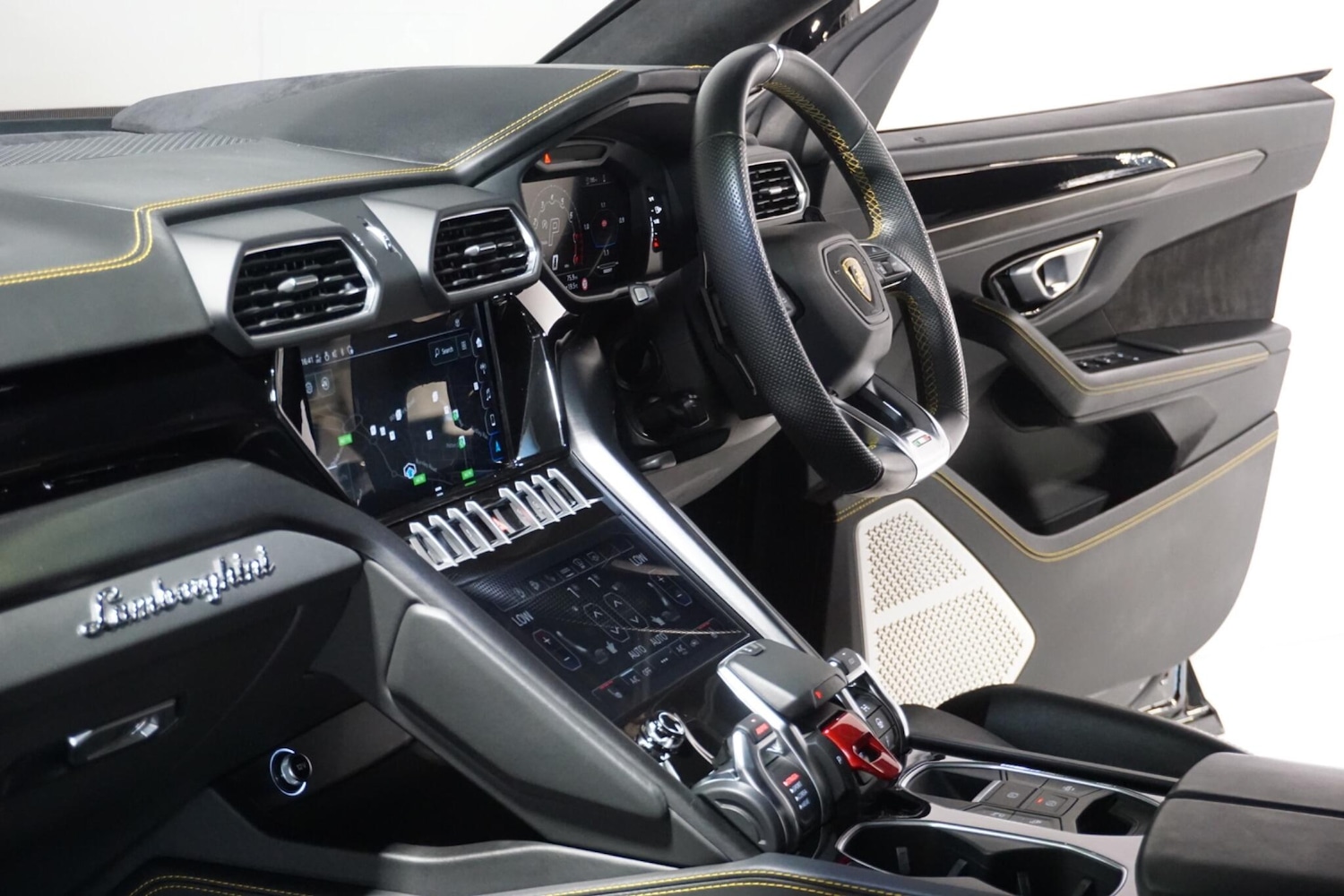 Used Lamborghini Urus 2022 for sale - 77957426: Photo 55