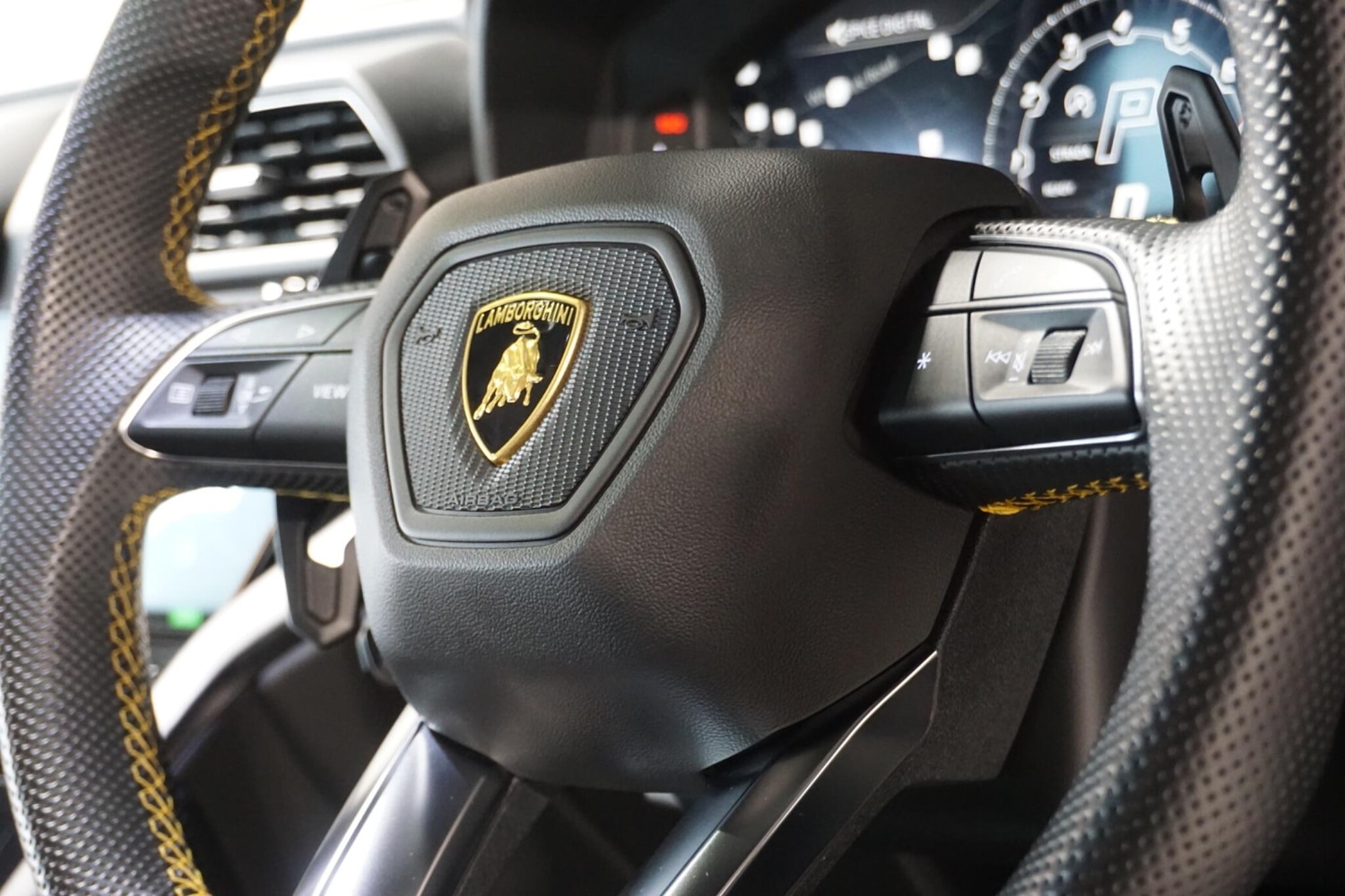 Used Lamborghini Urus 2022 for sale - 77957426: Photo 57