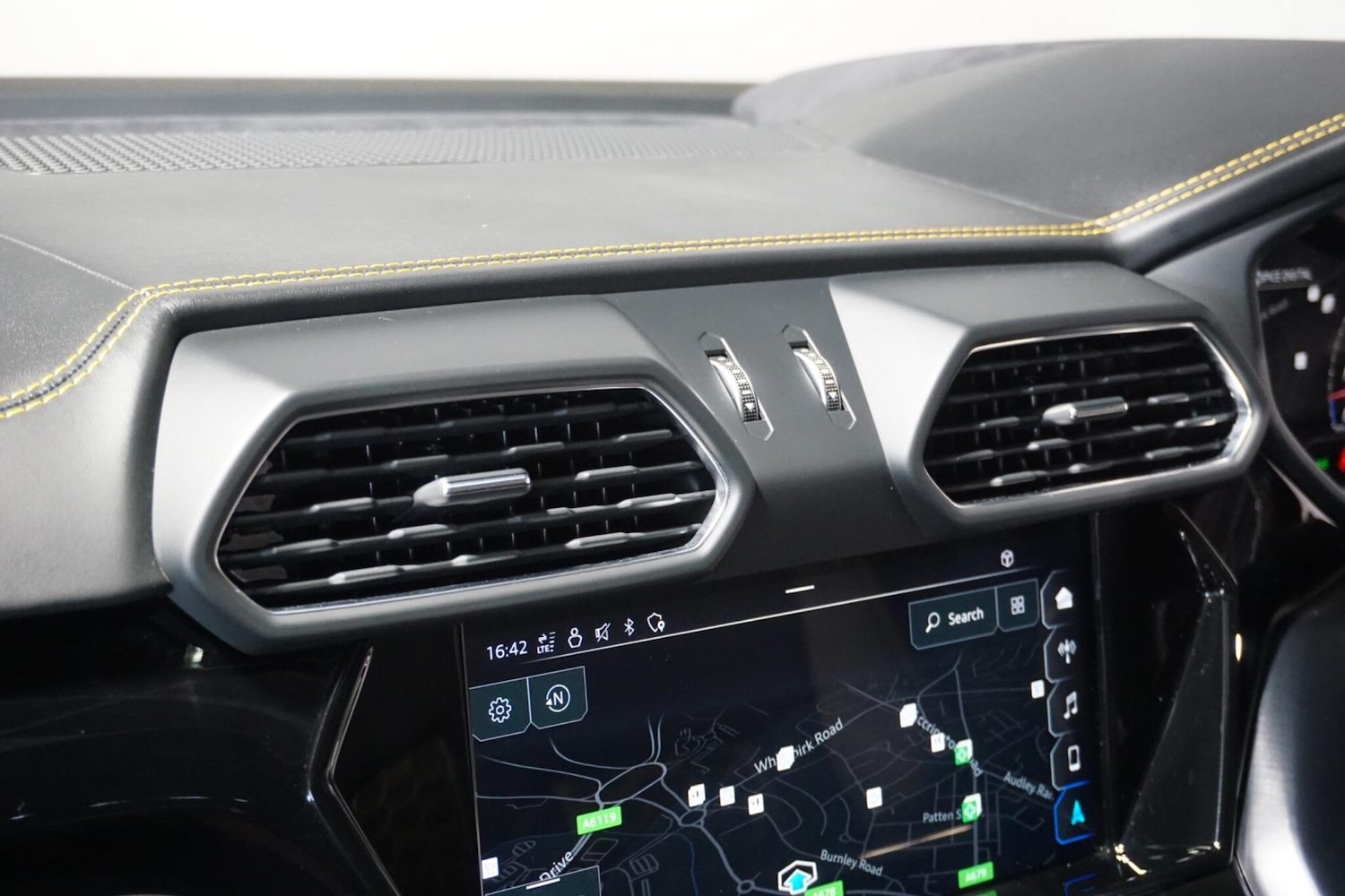 Used Lamborghini Urus 2022 for sale - 77957426: Photo 58