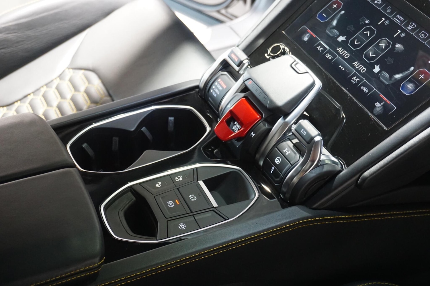 Used Lamborghini Urus 2022 for sale - 77957426: Photo 68